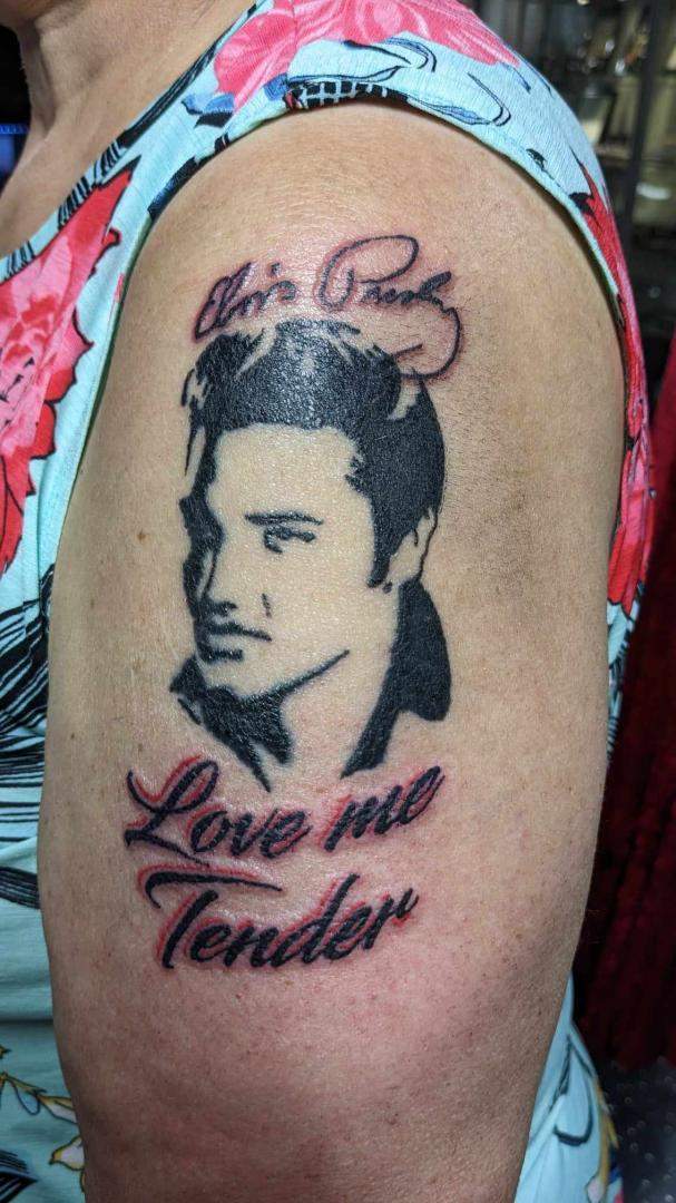 Tatouage fineline Joliette