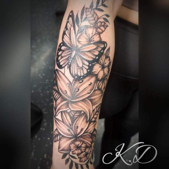 Tatouage noir et gris Joliette